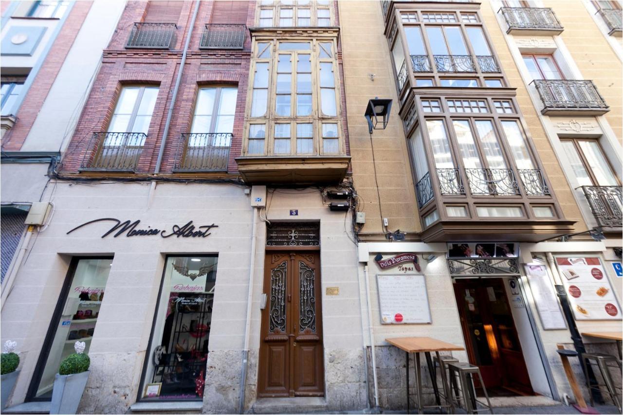 Teranga: Piso En Plaza Mayor De Valladolid Luaran gambar